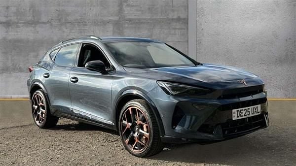 Magnetic tech grey Used 2025 Cupra Formentor VZ3 SUV | £37,850 (Expensive) - Image 1/4