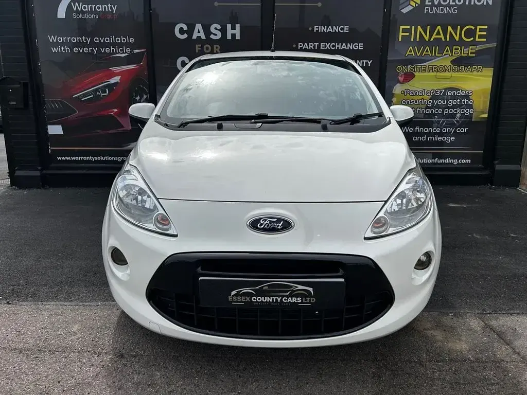 Used Ford Ka Metall 69 HP (50 kW) 2012 White Hatchback