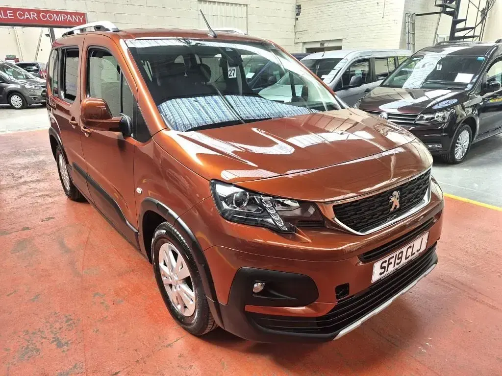 Second-hand Peugeot Rifter Allure 2019 Maro Monovolum