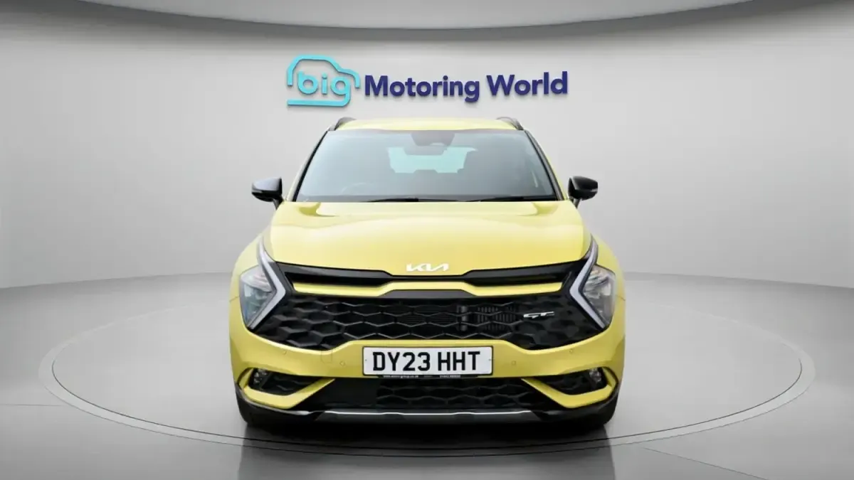 Second-hand Kia Sportage GT-Line 180 CP (132 kW) 2023 Galben SUV
