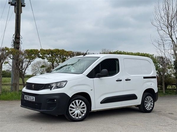 White Used 2020 Peugeot Partner S MPV | £10,799 (A bit pricey) - Image 1/1