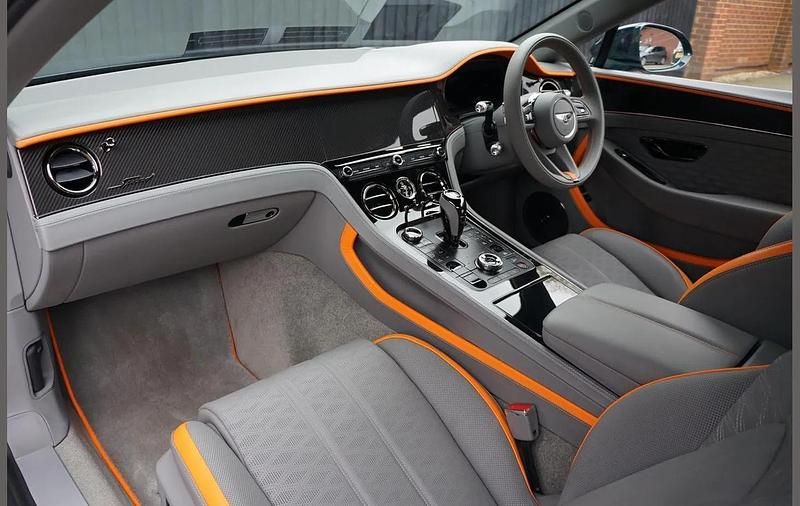 Used Bentley Continental 770 HP (566 kW) 2025 Green Cabriolet