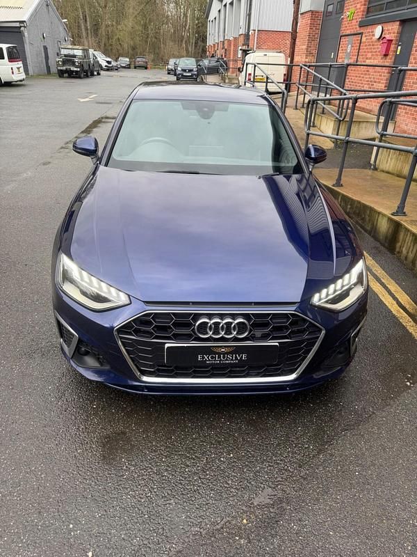 Used Audi A4 S-Line 163 HP (119 kW) 2020 Blue Sedan