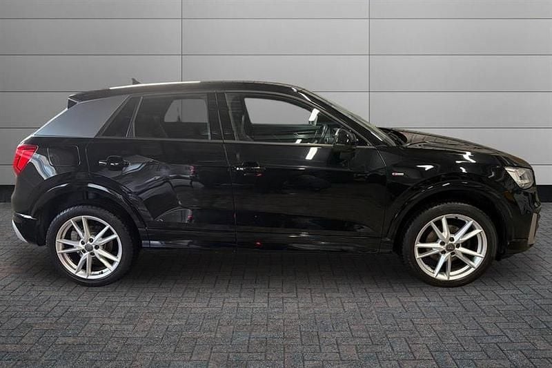 Used Audi Q2 S-Line 150 HP (110 kW) 2019 Black SUV