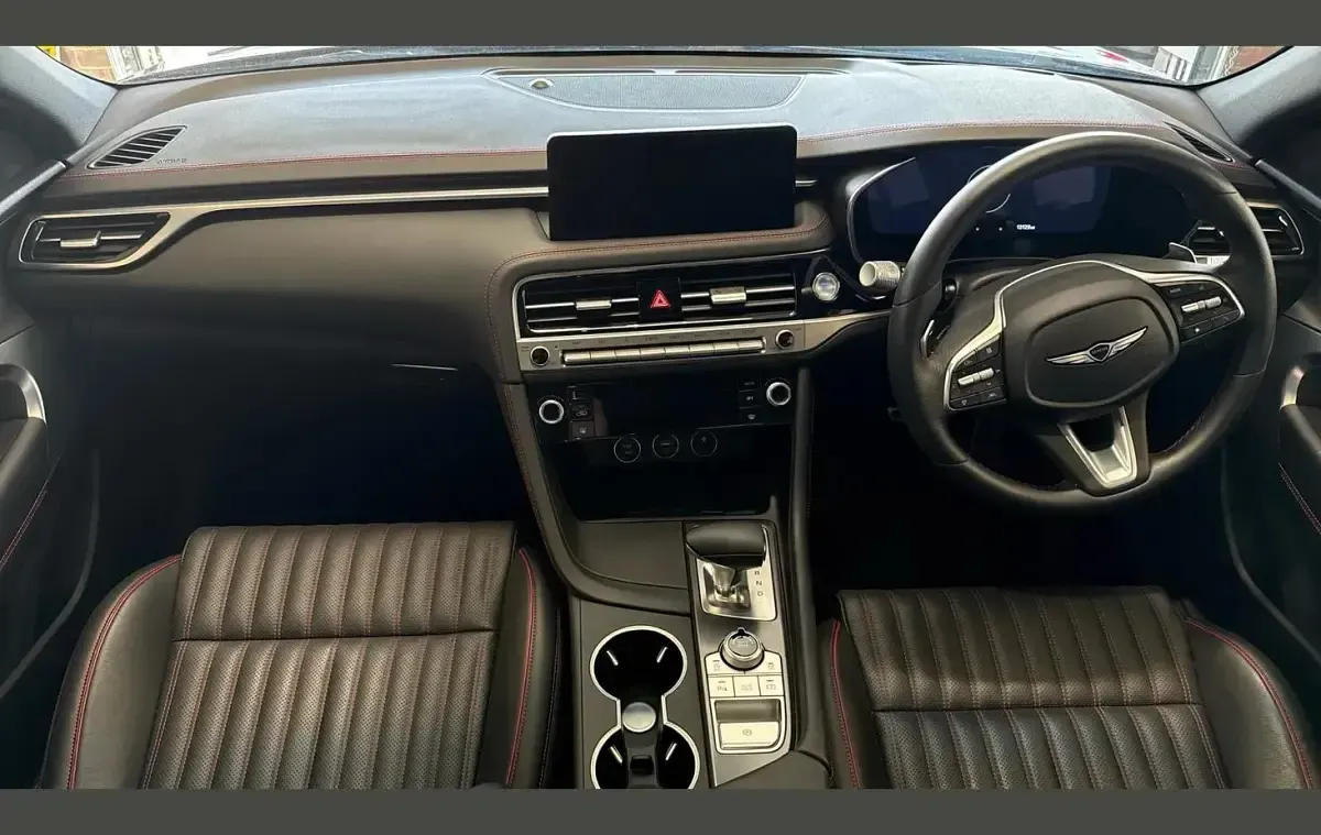Used Genesis G70 Sport 241 HP (177 kW) 2024 Black Estate