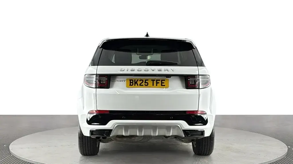 Used Land Rover Discovery 5 S 204 HP (150 kW) 2024 White SUV