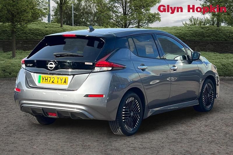 Used Nissan Leaf N-Connecta 110 kW (150 HP) 2022 Grey Hatchback