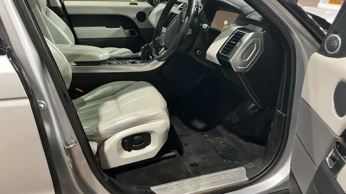 Używany Land Rover Range Rover HSE 306 KM (225 kW) 2015 Srebrny SUV