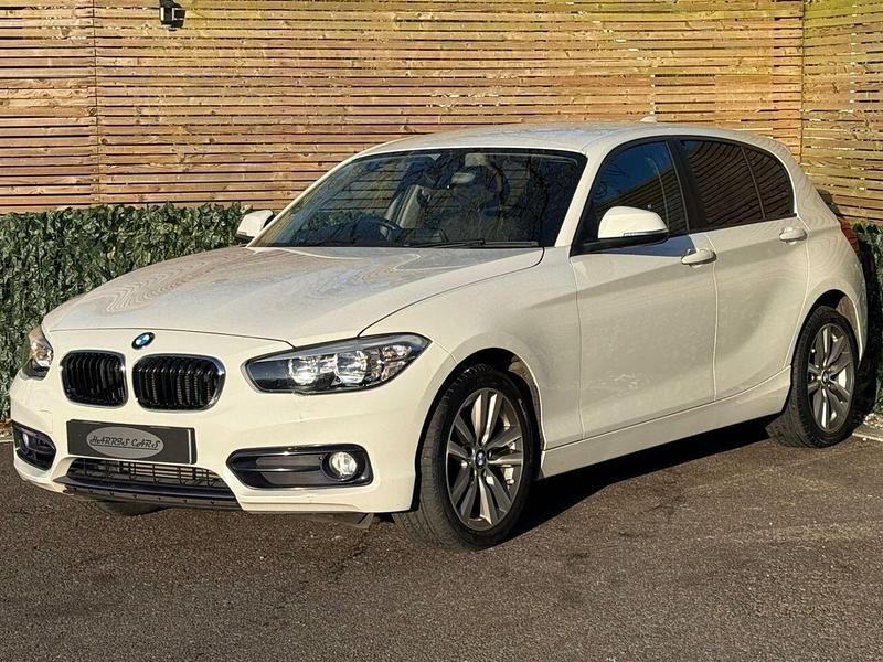 Used BMW 118 Sport Line 2015 White Hatchback