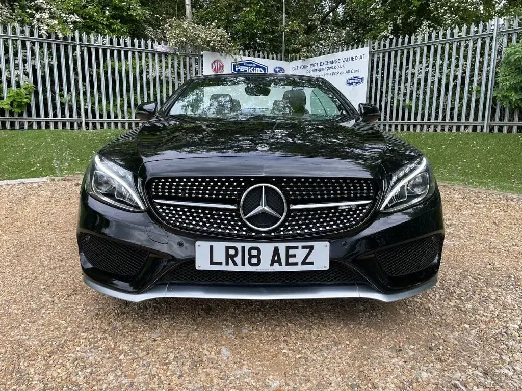 Begagnad Mercedes C43 AMG Premium Plus 367 HK (269 kW) 2018 Svart Cab