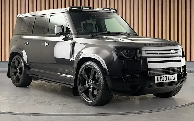 Used Land Rover Defender S 525 HP (386 kW) 2023 SUV