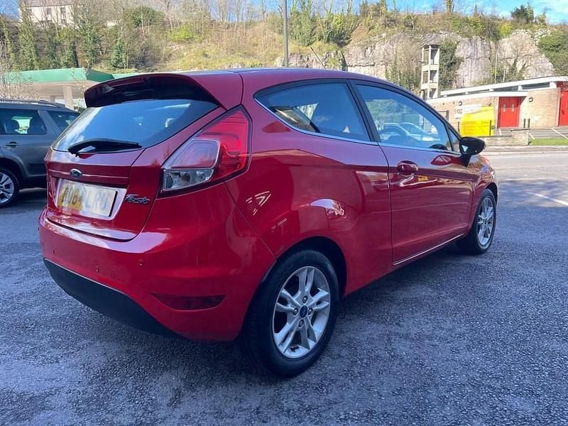 Used Ford Fiesta Zetec 2014 Red Hatchback