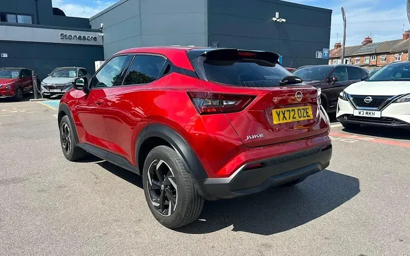 Used Nissan Juke N-Connecta 114 HP (83 kW) 2025 Red SUV