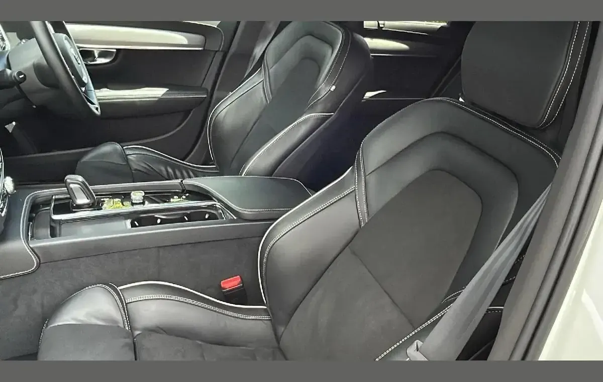 Usado Volvo V90 R-Design 194 CV (142 kW) 2022 Blanco Familiar