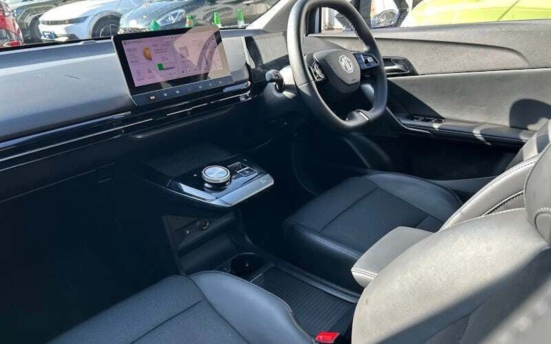 Used MG MG4 EV Trophy 150 kW (204 HP) 2024 Hatchback