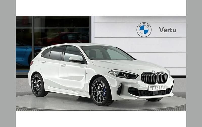 Used BMW 118 M Sport 136 HP (100 kW) 2023 White Hatchback