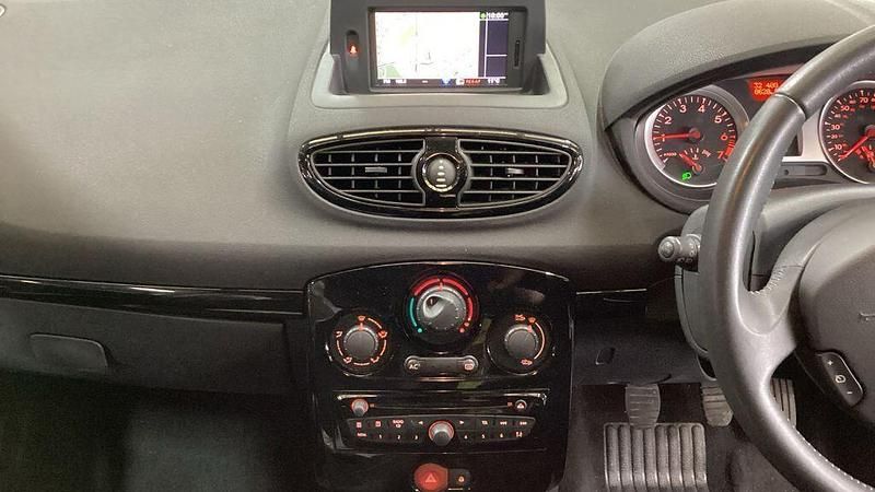 Used Renault Clio IV Dynamique 2012 Beige Hatchback