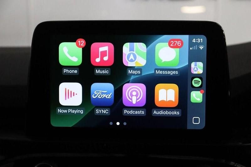 Used Ford Kuga ST-Line 225 HP (165 kW) 2023 Silver SUV