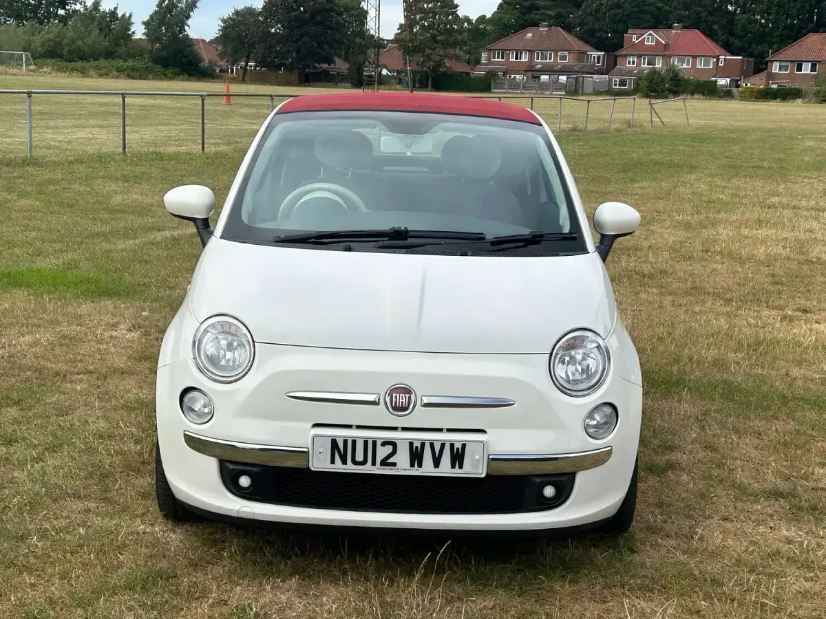 Used Fiat 500 Lounge 69 HP (50 kW) 2012 White Cabriolet