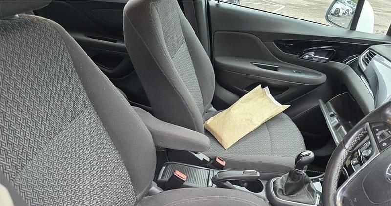 Used Vauxhall Mokka X Design Edition 140 HP (102 kW) 2019 Summit white SUV