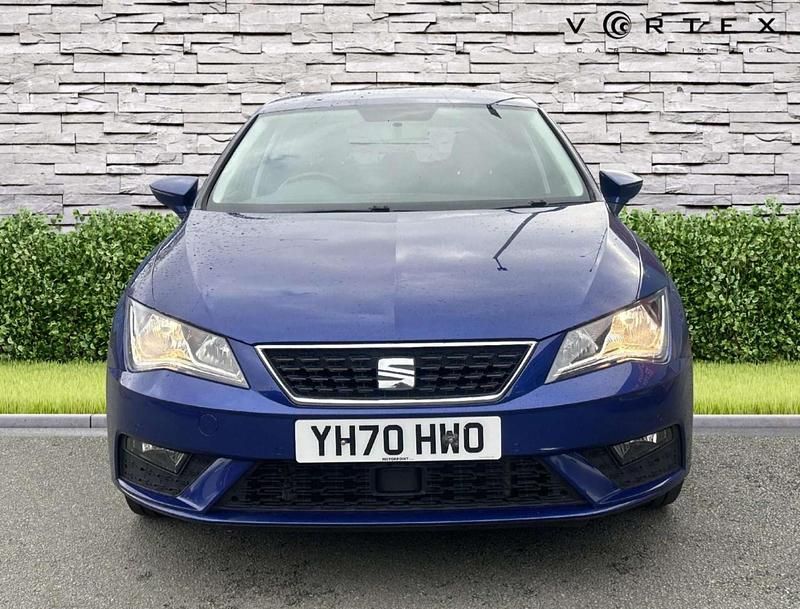 Used Seat Leon SE Dynamic 116 HP (85 kW) 2020 Blue Hatchback