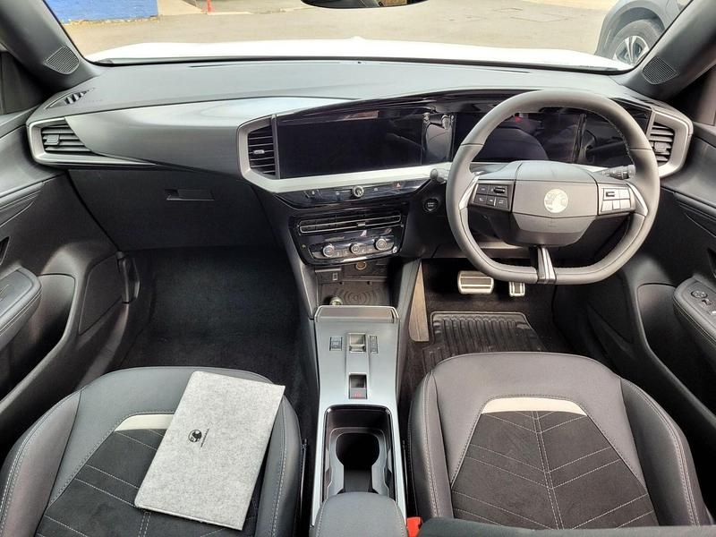 Used Vauxhall Mokka Ultimate 2025 White SUV