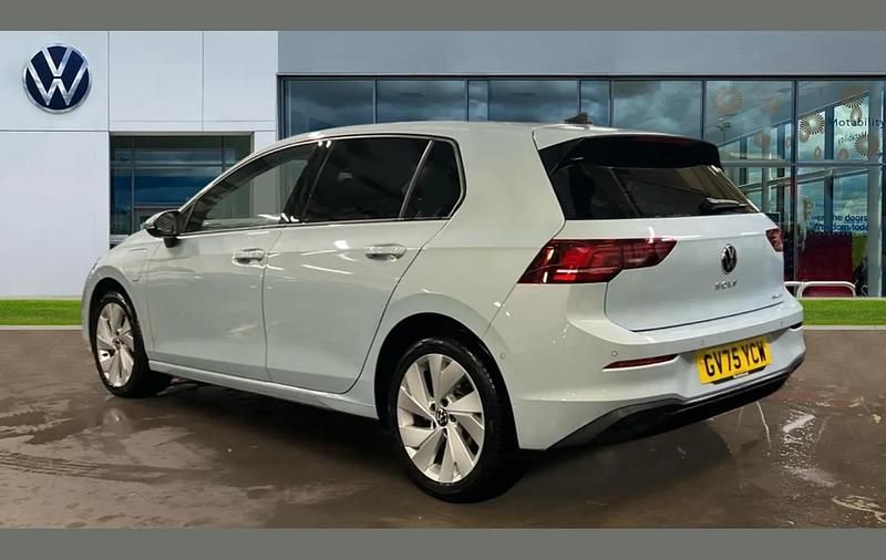 New VW Golf VIII Match 200 HP (147 kW) 2026 Blue Hatchback