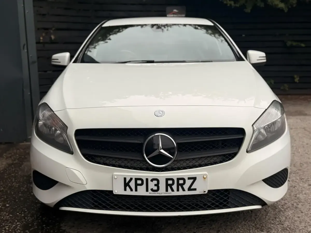 Used Mercedes A200 2013 White Hatchback