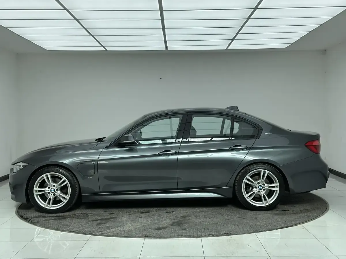 Used BMW 330e M Sport 252 HP (185 kW) 2018 Grey Sedan