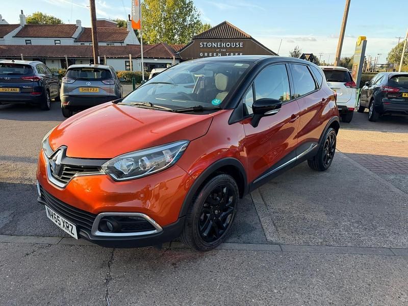 Orange/black Used 2016 Renault Captur Dynamique SUV | £7,995 (Fair price) - Image 1/4