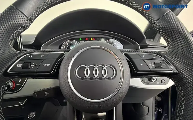 Used Audi A4 S-Line 204 HP (150 kW) 2024 Blue Estate