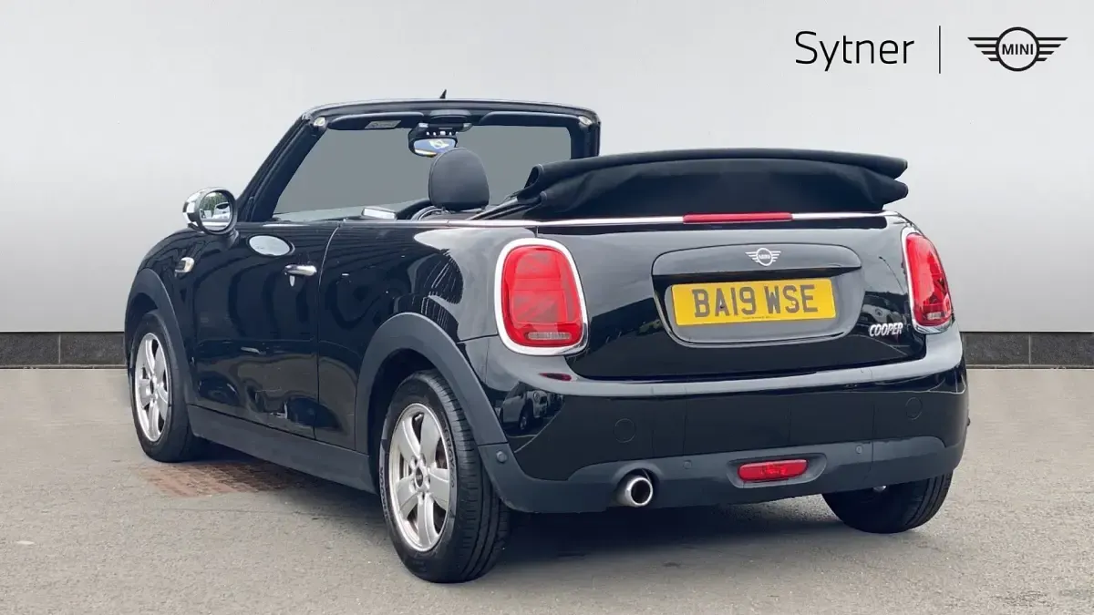 Used Mini Cooper Cabriolet Classic 134 HP (98 kW) 2019 Black Cabriolet