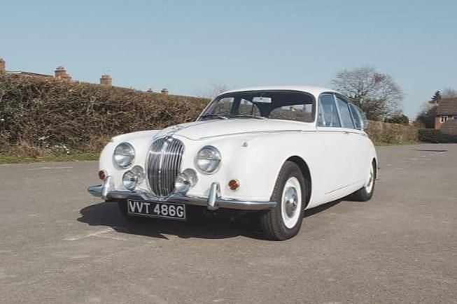 Used Jaguar MK II 1969 Cream Sedan