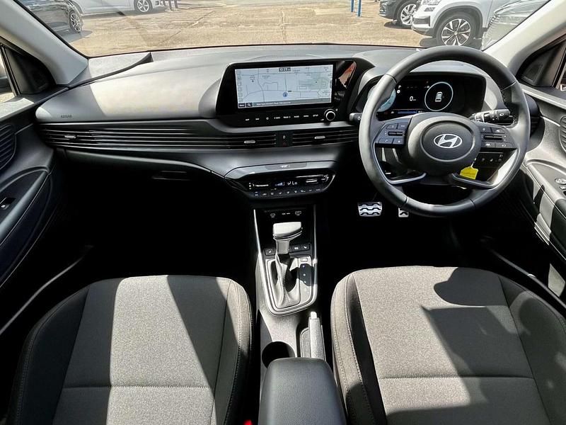 Used Hyundai Bayon Premium 100 HP (73 kW) 2024 Grey SUV