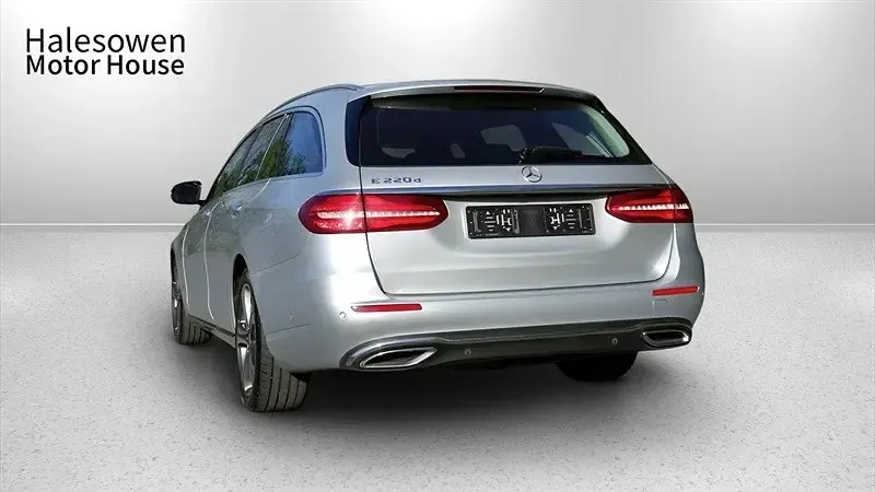 Gebraucht Mercedes E220 Premium Plus 194 PS (142 kW) 2017 Silber Kombi