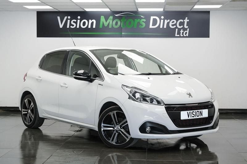 White Used 2017 Peugeot 208 GT-line Hatchback | £7,840 (Fair price) - Image 1/3