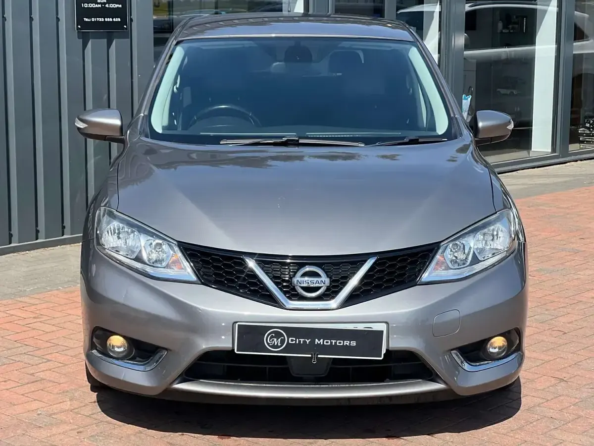 Used Nissan Pulsar N-Connecta 110 HP (80 kW) 2017 Grey Hatchback