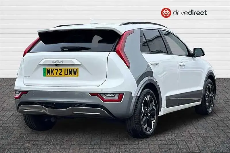 Used Kia e-Niro 147 kW (201 HP) 2022 White SUV