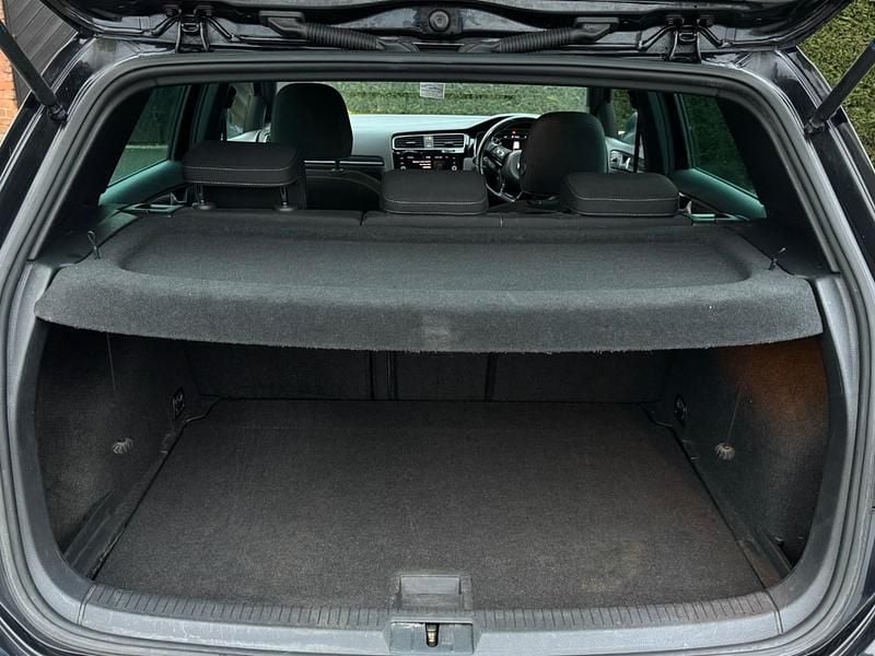 Used VW Golf VII R 310 HP (228 kW) 2017 Black Hatchback