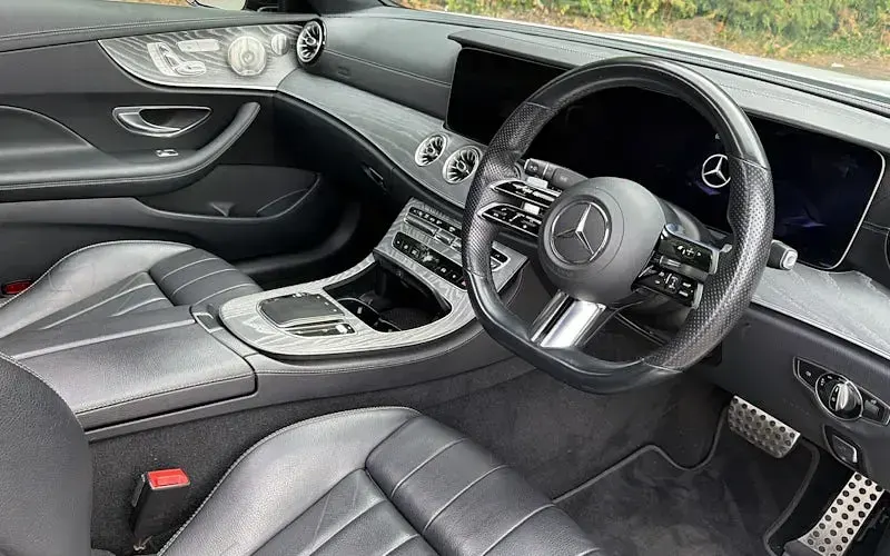 Used Mercedes E300 AMG line 258 HP (189 kW) 2021 White Coupe