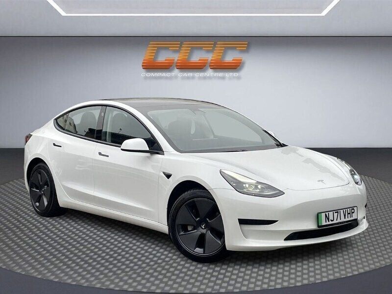 White Used 2021 Tesla Model 3 Standard Range Plus Sedan | £13,490 (Fair price) - Image 1/2