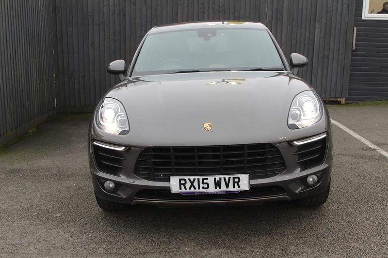 Used Porsche Macan 258 HP (189 kW) 2015 Grey SUV