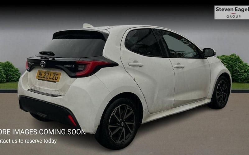 Used Toyota Yaris Hybrid Design 116 HP (85 kW) 2026 Hatchback