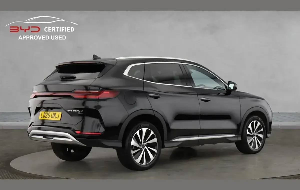 Used BYD Seal U Boost 218 HP (160 kW) 2025 Black SUV
