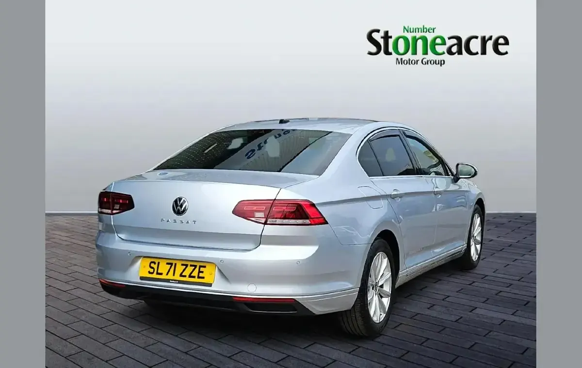 Used VW Passat SEL 147 HP (108 kW) 2021 Silver Sedan