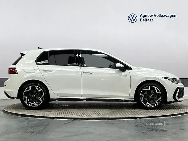 Used VW Golf VIII R-line 150 HP (110 kW) 2025 White Hatchback