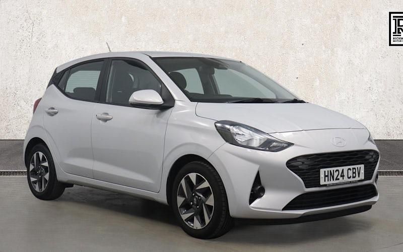 Used Hyundai i10 Advanced 67 HP (49 kW) 2024 Grey Hatchback