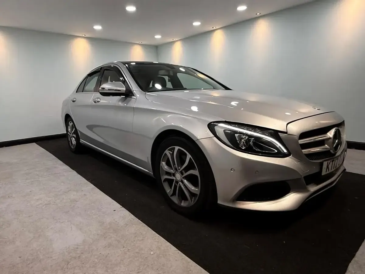 Begagnad Mercedes C200 Premium 184 HK (135 kW) 2017 Silver Sedan