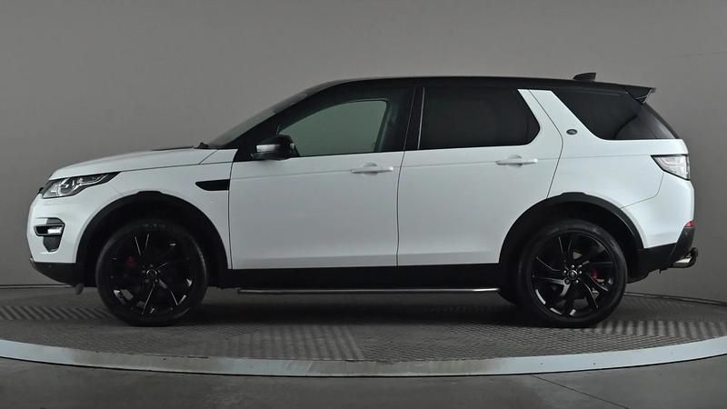 Used Land Rover Discovery Sport HSE 180 HP (132 kW) 2017 White SUV