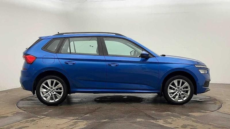 Used Skoda Kamiq SE 115 HP (84 kW) 2019 Race blue metallic SUV
